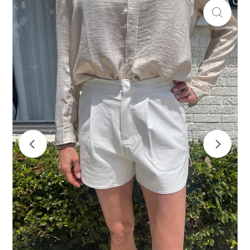 NWT White Shorts